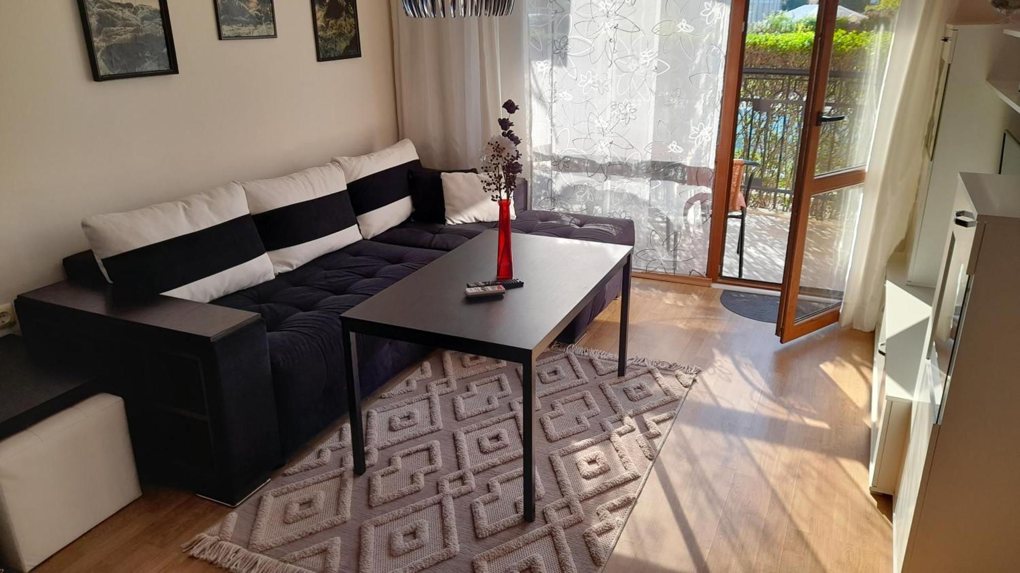 Alex Deluxe Apartments ซันนีบีช ภายนอก รูปภาพ