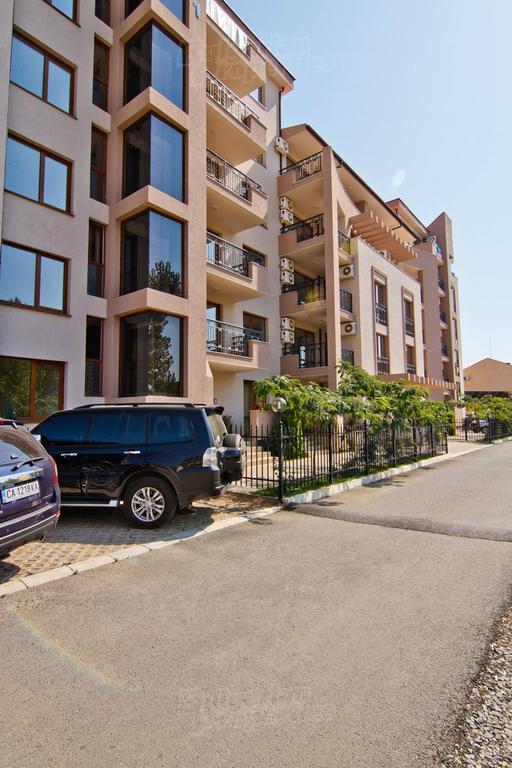 Alex Deluxe Apartments ซันนีบีช ภายนอก รูปภาพ